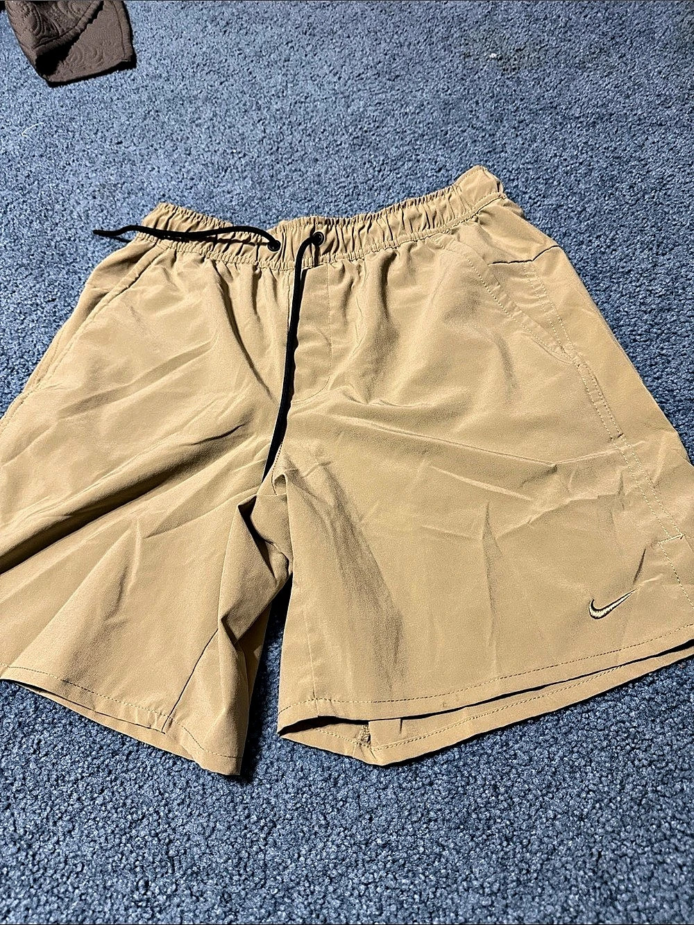 Nike Dri-FIT shorts Athletic Shorts in Beige Size Small